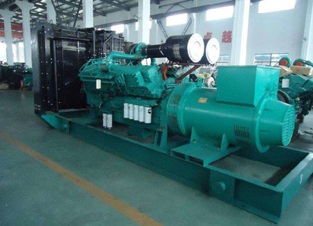 威县800kw康明斯柴油发电机组